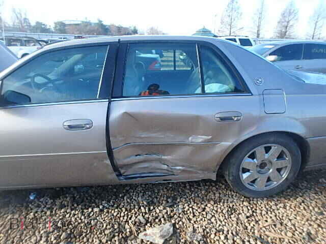 2003 CADILLAC DEVILLE - VIN: 1G6KF579X3U273066 - Photo 9