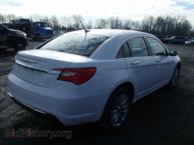 2011 CHRYSLER 200 - VIN: 1C3BC2FB2BN580737 - Фото 4