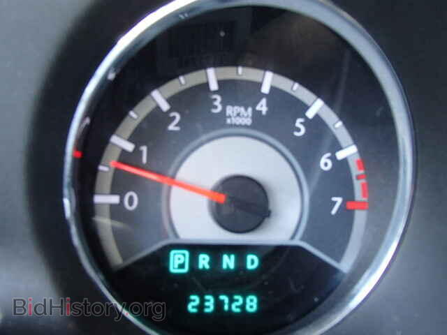 2011 CHRYSLER 200 - VIN: 1C3BC2FB2BN580737 - Фото 8