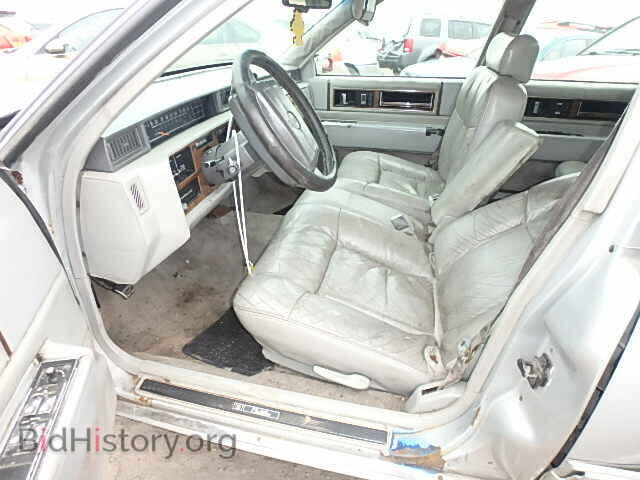 1993 CADILLAC DEVILLE - VIN: 1G6CD53B6P4270643 - Фото 5