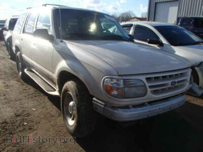1997 Ford EXPLORER, кремовый — VIN 1FMDU34E2VZA13604, Copart