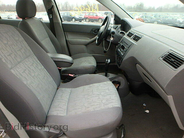 2005 FORD FOCUS - VIN: 1FAFP34N55W101607 - Photo 5