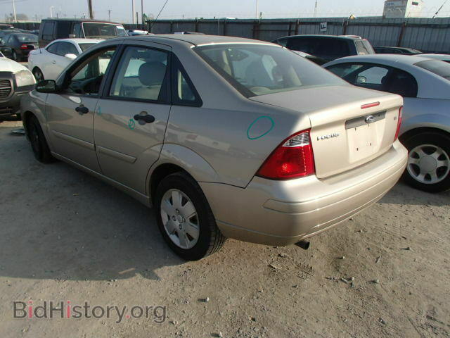 2007 FORD FOCUS - VIN: 1FAHP34N37W360477 - Фото 3