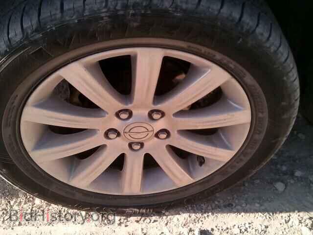 2013 CHRYSLER 200 - VIN: 1C3CCBBG4DN658850 - Фото 9