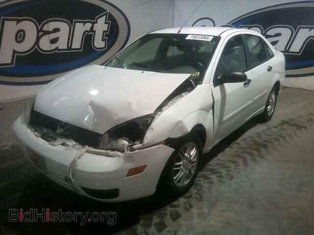 2005 FORD FOCUS - VIN: 1FAFP34N55W213825 - Photo 2