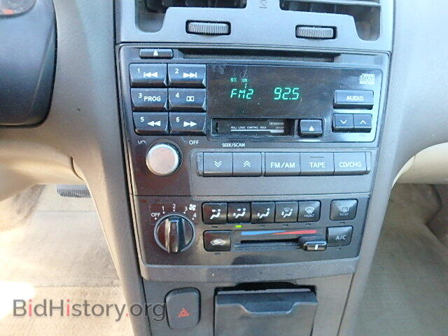 2000 NISSAN MAXIMA - VIN: JN1CA31D4YT522401 - Фото 9