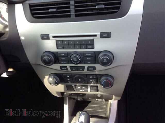 2009 FORD FOCUS - VIN: 1FAHP35N89W233421 - Фото 9