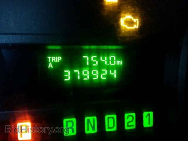 2011 FORD ECONOLINE - VIN: 1FBNE3BL2BDA21061 - Photo 8