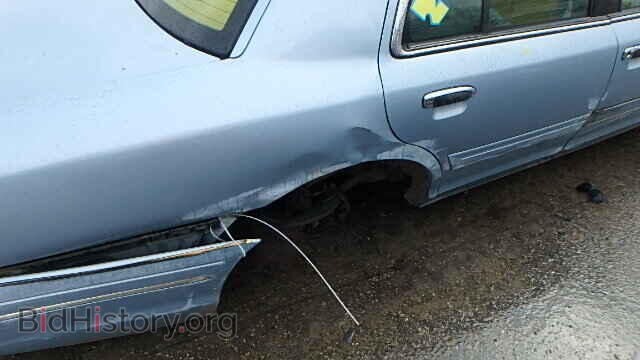 2000 FORD CROWN VIC - VIN: 2FAFP71W2YX163947 - Фото 9