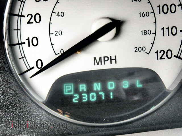 2004 CHRYSLER SEBRING - VIN: 1C3EL56R44N132398 - Фото 8
