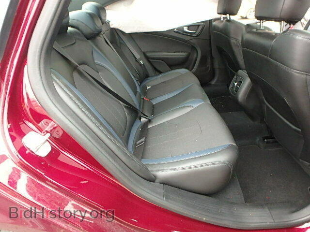 2015 CHRYSLER 200 - VIN: 1C3CCCBB3FN536140 - Фото 6