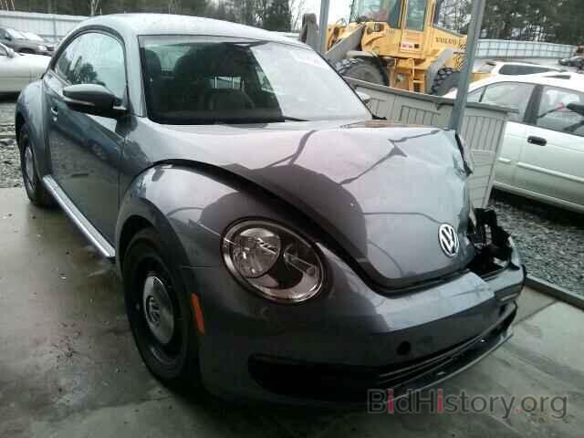 Photo 3VWJP7AT5EM632690 - VOLKSWAGEN BEETLE 2014