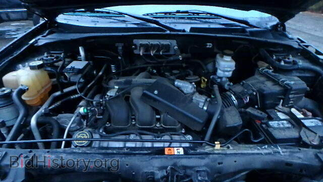 2007 FORD ESCAPE - VIN: 1FMCU03137KA05208 - Фото 7