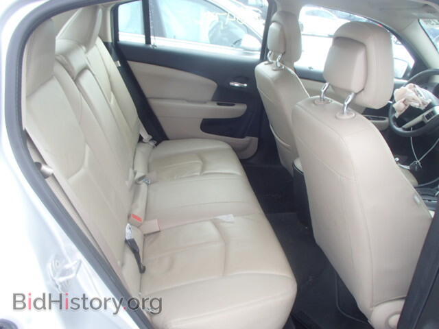 2011 CHRYSLER 200 - VIN: 1C3BC2FG0BN527157 - Фото 6