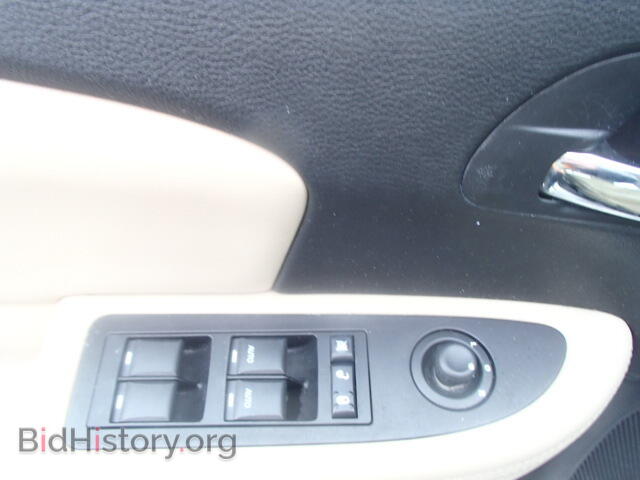 2011 CHRYSLER 200 - VIN: 1C3BC2FG0BN527157 - Фото 10