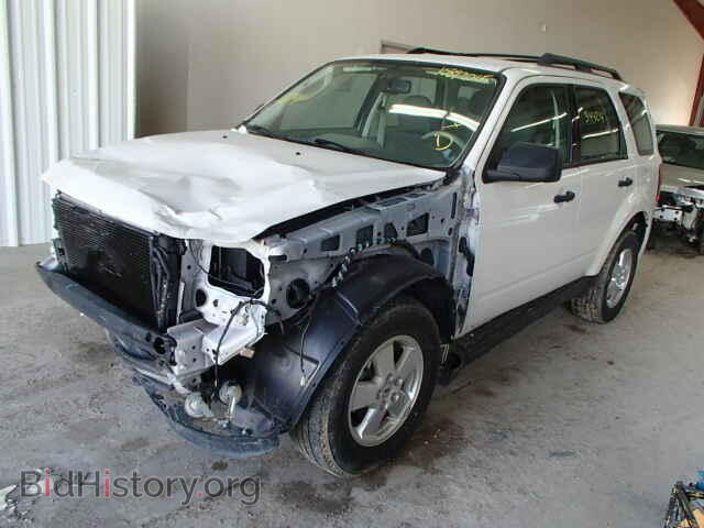 2011 FORD ESCAPE - VIN: 1FMCU0C73BKC47994 - Фото 2