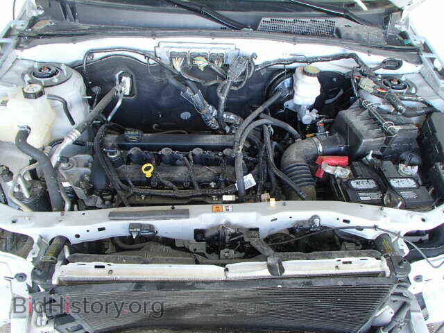 2011 FORD ESCAPE - VIN: 1FMCU0C73BKC47994 - Фото 7