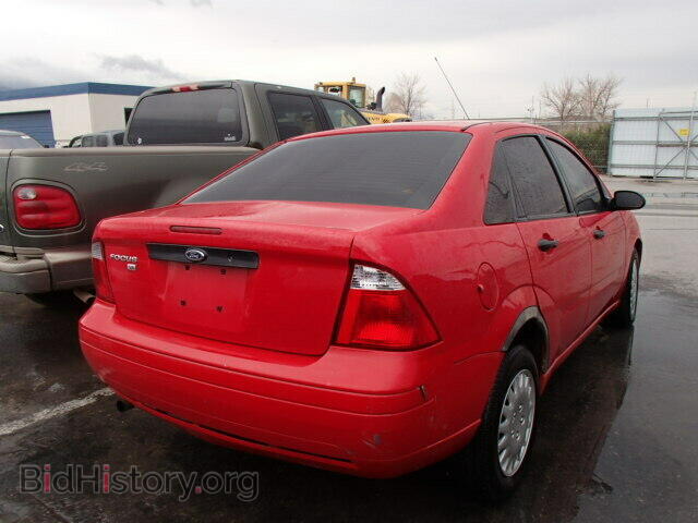 2007 FORD FOCUS - VIN: 1FAFP34N77W324945 - Photo 4