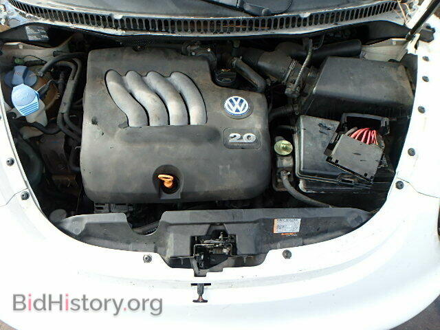2000 VOLKSWAGEN BEETLE - VIN: 3VWCC21C6YM452498 - Фото 7