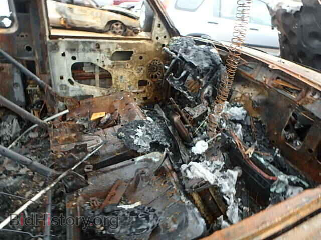 1998 MAZDA B2500 - VIN: 4F4YR16C3WTM06207 - Фото 5