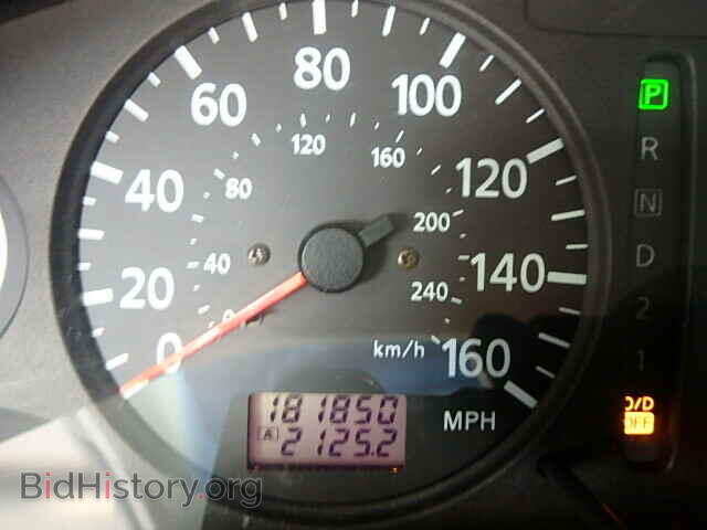 2000 NISSAN MAXIMA - VIN: JN1CA31A6YT221571 - Photo 8