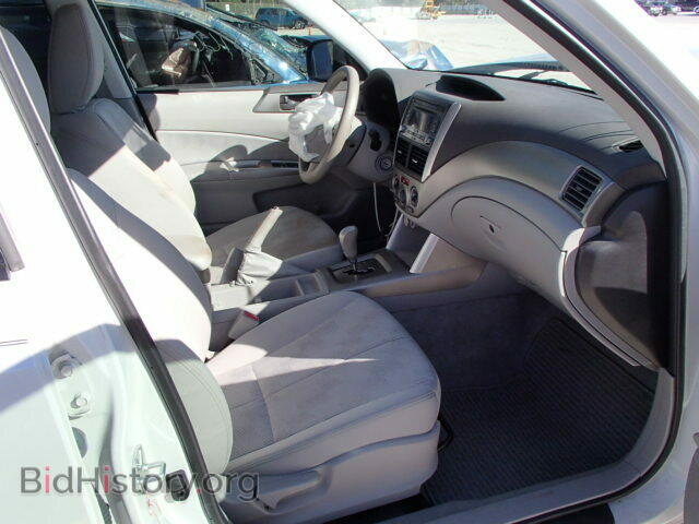 2010 SUBARU FORESTER - VIN: JF2SH6BC0AH792232 - Photo 5