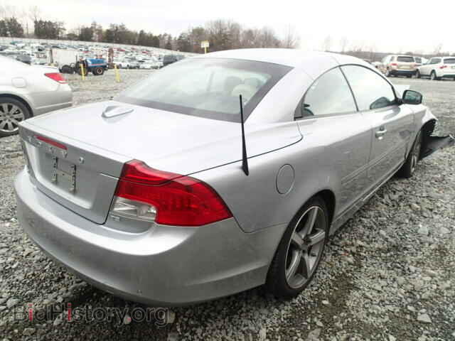 2011 VOLVO C70 - VIN: YV1672MC4BJ109753 - Фото 4