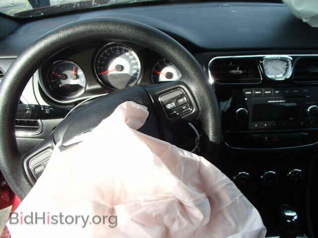 2013 CHRYSLER 200 - VIN: 1C3CCBAB6DN647337 - Photo 9