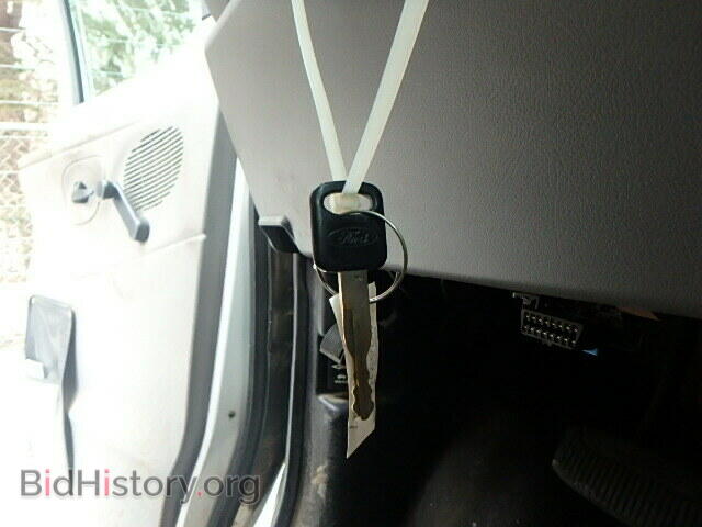 2000 FORD ECONOLINE - VIN: 1FTNE242XYHB31397 - Photo 10