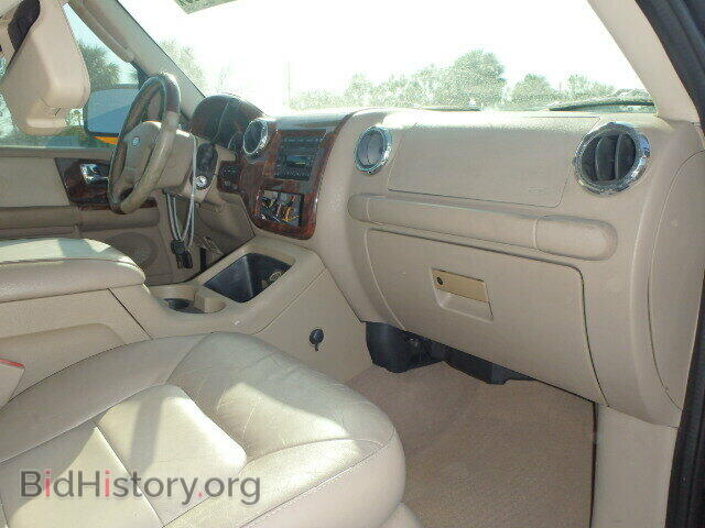 2005 FORD EXPEDITION - VIN: 1FMPU17555LA18859 - Фото 5