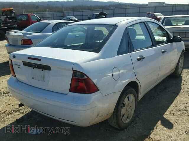 2007 FORD FOCUS - VIN: 1FAFP34N47W352623 - Photo 4