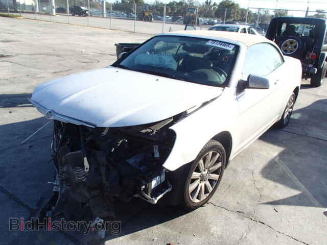 2010 CHRYSLER SEBRING - VIN: 1C3BC5ED3AN216474 - Фото 2