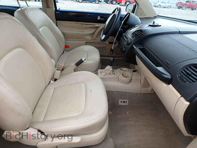 2002 VOLKSWAGEN BEETLE - VIN: 3VWCP21C02M410971 - Фото 5