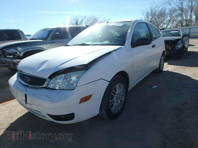 2005 FORD FOCUS - VIN: 3FAFP31N75R151206 - Фото 2