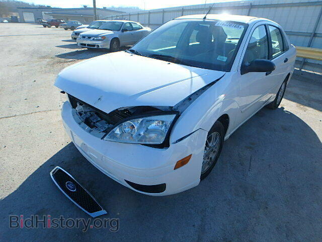 2007 FORD FOCUS - VIN: 1FAHP34N07W194743 - Фото 2