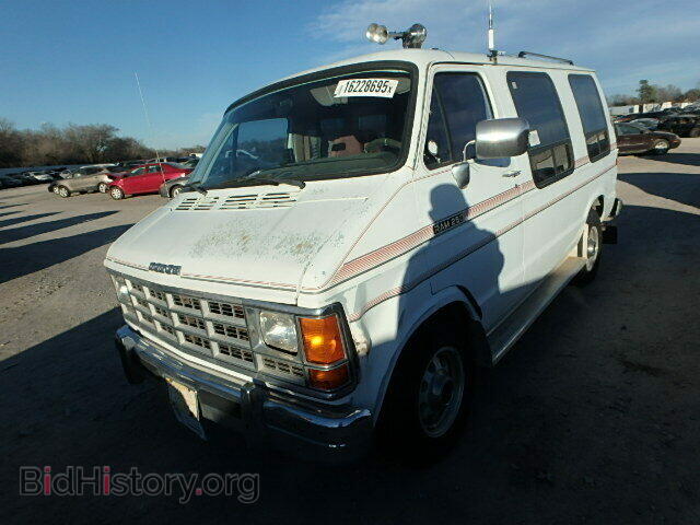 1993 Dodge RAM VAN (VIN 2B6HB21X0PK520068) — photo 2 of 10