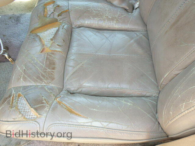 1989 CADILLAC DEVILLE - VIN: 1G6CD5157K4373494 - Photo 9