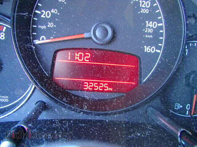 2012 VOLKSWAGEN BEETLE - VIN: 3VWJP7AT9CM632270 - Фото 8