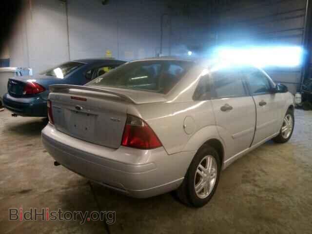 2005 FORD FOCUS - VIN: 1FAFP34N65W165252 - Фото 4
