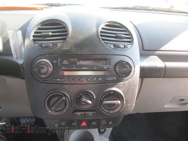 2000 VOLKSWAGEN BEETLE - VIN: 3VWDD21C8YM457607 - Фото 9