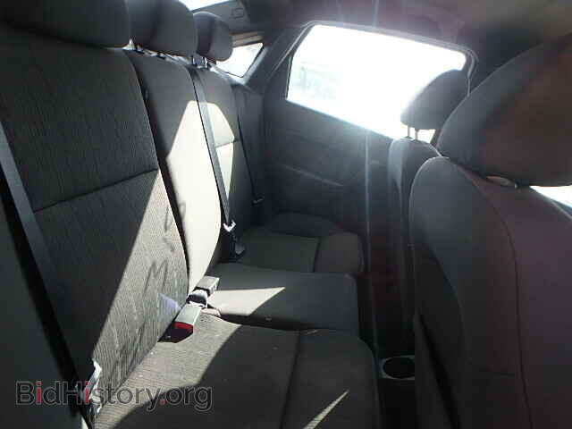 2011 FORD FOCUS - VIN: 1FAHP3FN0BW174210 - Photo 6