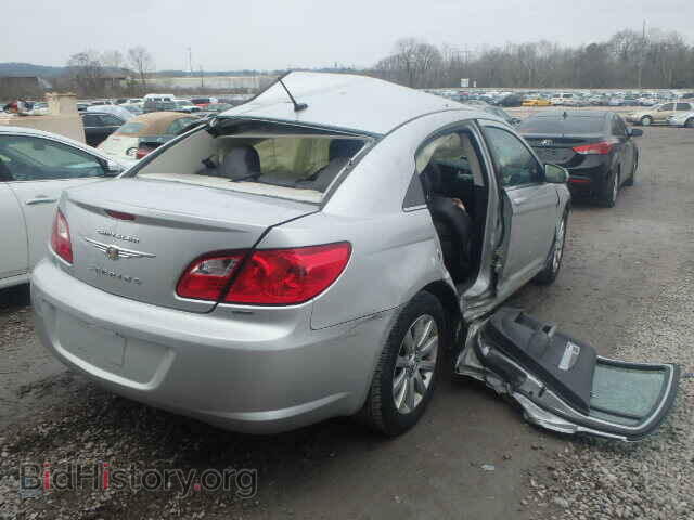 2010 CHRYSLER SEBRING - VIN: 1C3CC5FB2AN148492 - Photo 4
