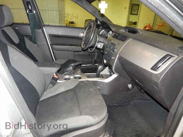 2009 FORD FOCUS - VIN: 1FAHP36N99W119863 - Photo 4