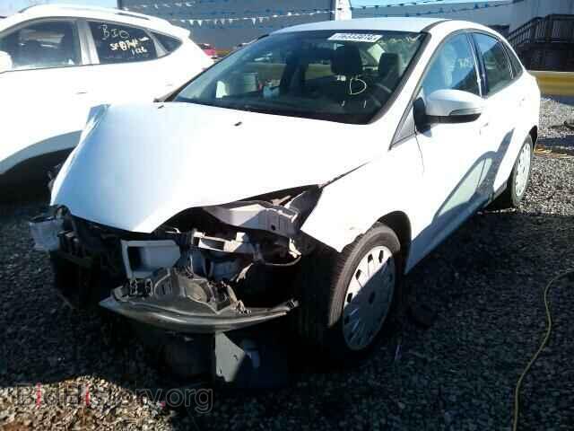 2013 FORD FOCUS - VIN: 1FADP3F23DL129481 - Photo 2