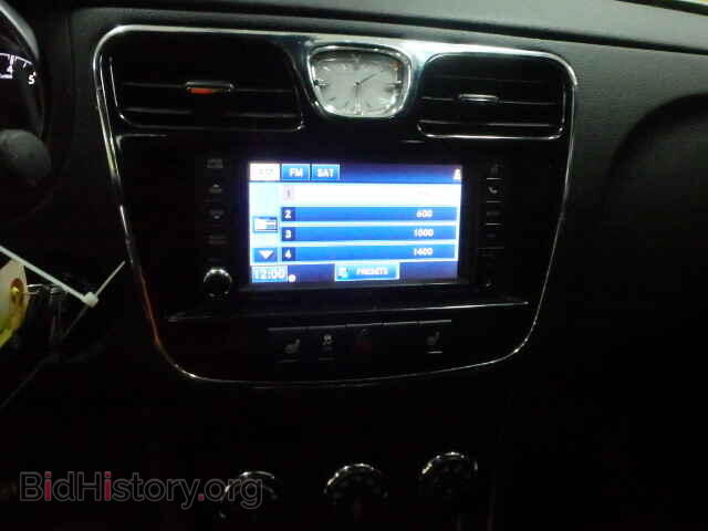 2012 CHRYSLER 200 - VIN: 1C3CCBHG1CN226710 - Фото 9