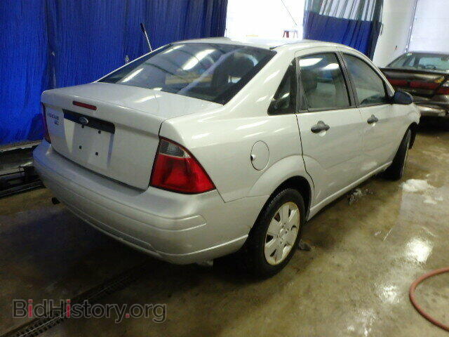 2007 FORD FOCUS - VIN: 1FAFP34N87W316949 - Photo 4