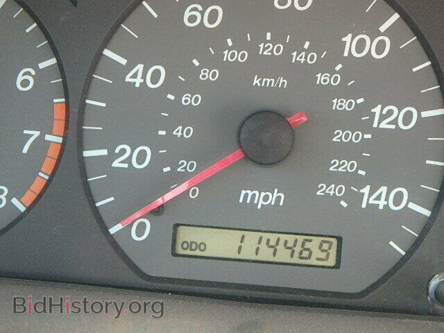 2000 MAZDA 626 - VIN: 1YVGF22C9Y5161472 - Фото 8
