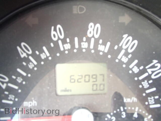 2000 VOLKSWAGEN BEETLE - VIN: 3VWBA21C9YM421313 - Фото 8