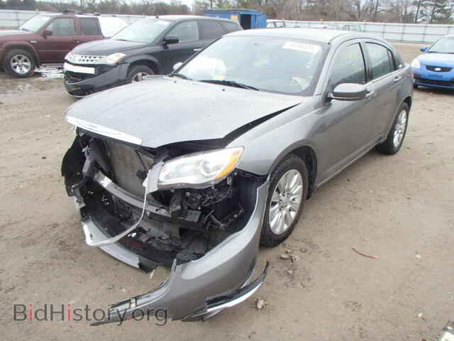 2013 CHRYSLER 200 - VIN: 1C3CCBAB3DN642435 - Фото 2