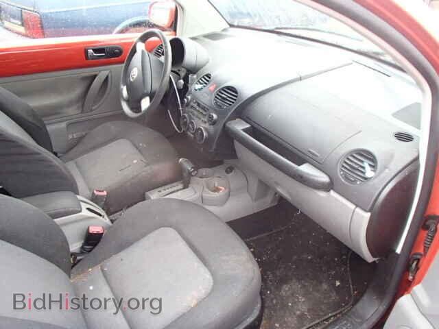 2004 VOLKSWAGEN BEETLE - VIN: 3VWCK31C04M413117 - Фото 5
